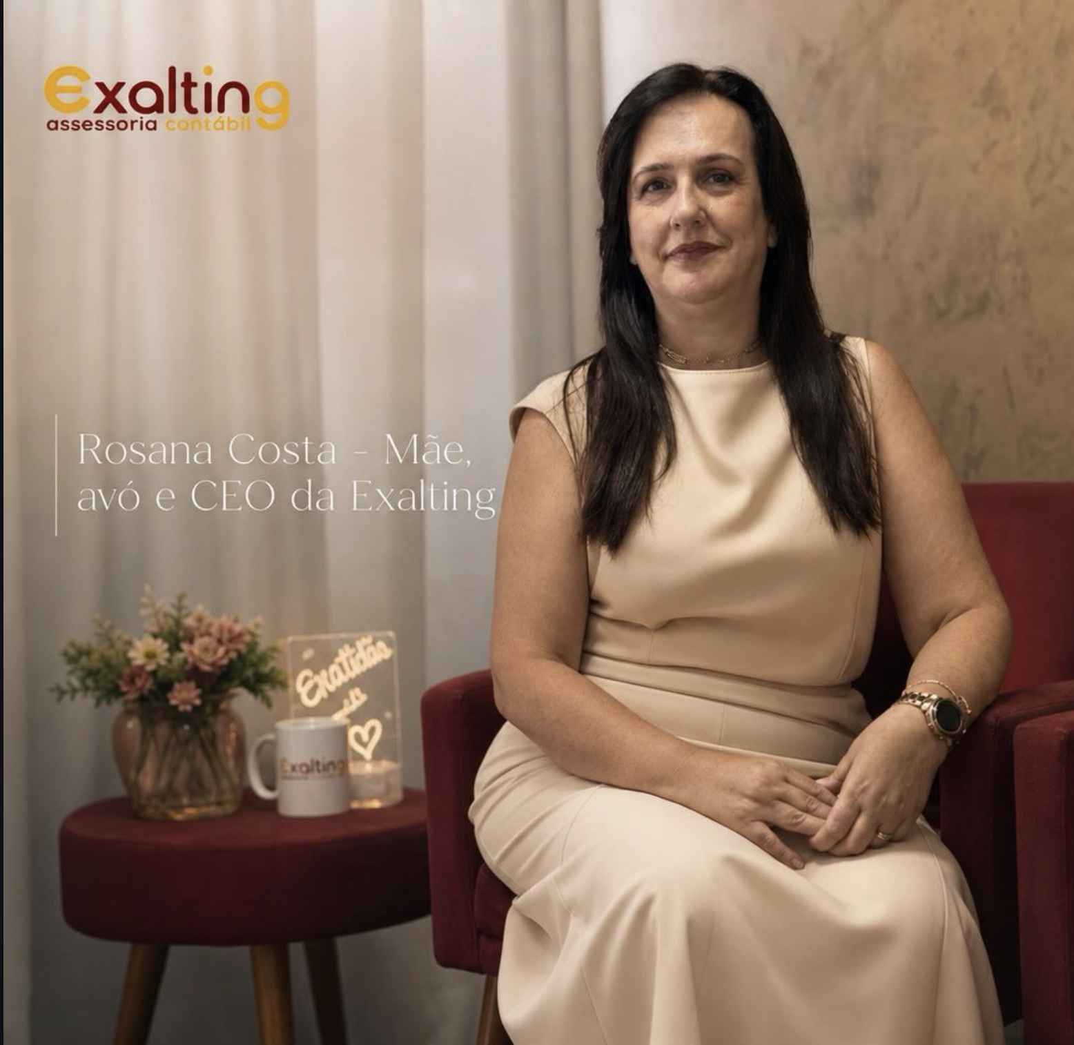 Rosana Costa no escritório